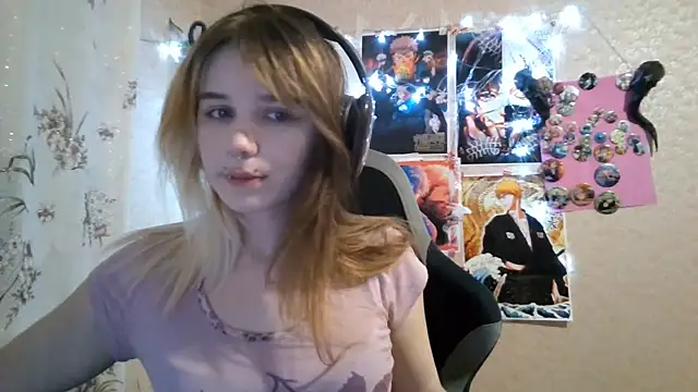 MilaTyan webcam