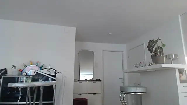 Thomster72 live cam on StripChat