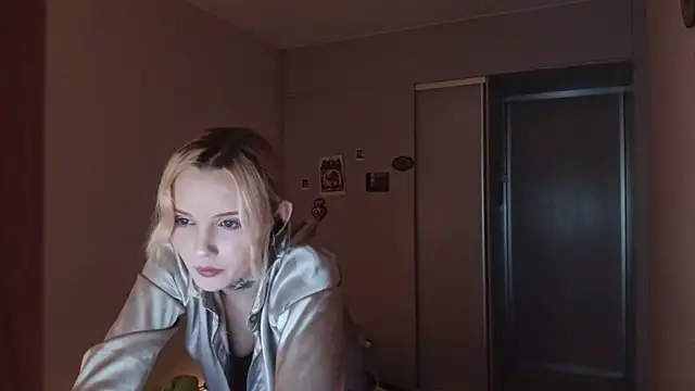 Melissa_Clude webcam