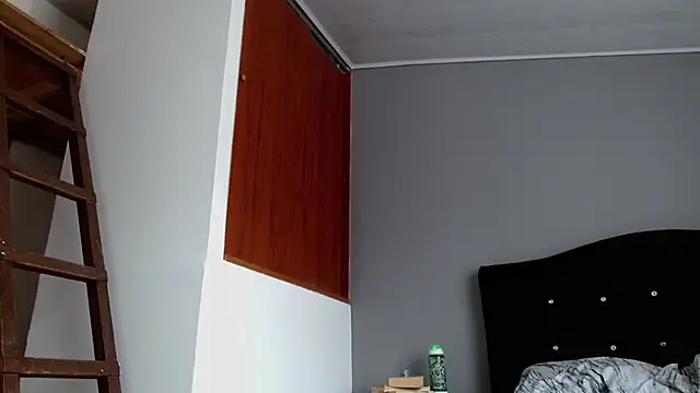 Emilia_1995 webcam