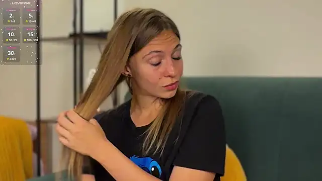 LovelyKatea webcam