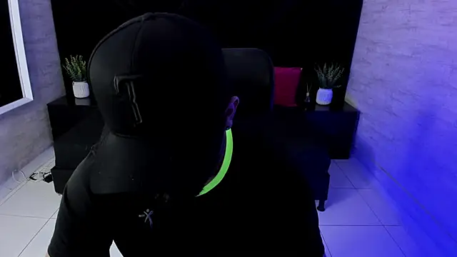 jhon_bear03 (M young) - worship your king until he cum
