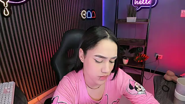 Emily_robertss1 webcam