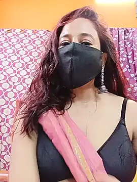 Hotpuja25 webcam