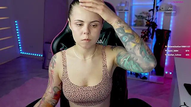 QueenAliceX webcam