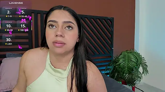 luna_cute__ live cam on StripChat