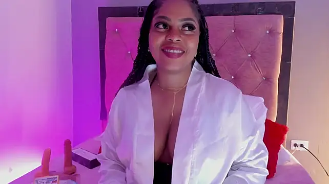 KiaraGonzalez webcam