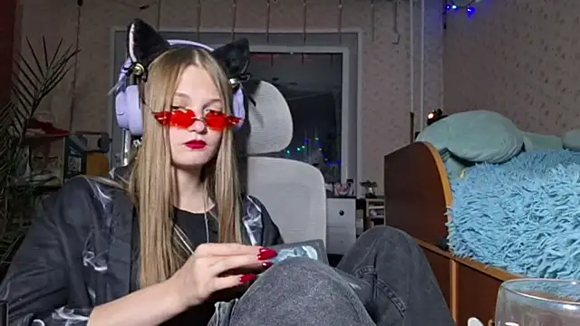 ZelmaSauage webcam