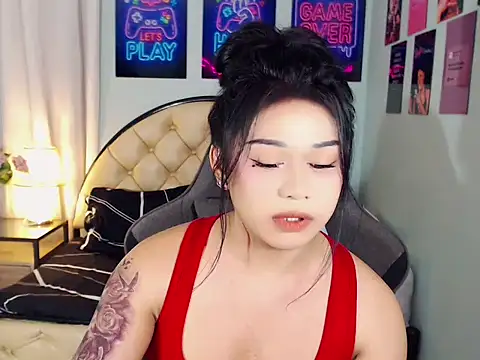 SexxyTsLoverr webcam