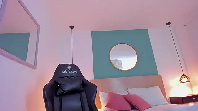 lucy_blue28 webcam
