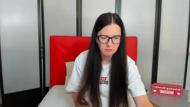 NadiaXlove live cam on StripChat