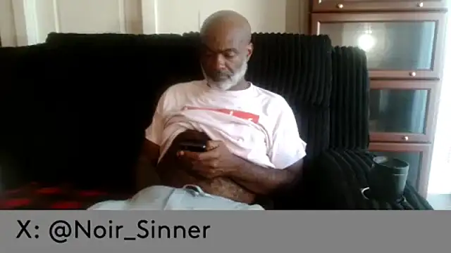 sinnernoir live cam on StripChat