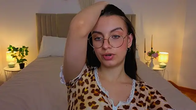 Real_cutie1 webcam