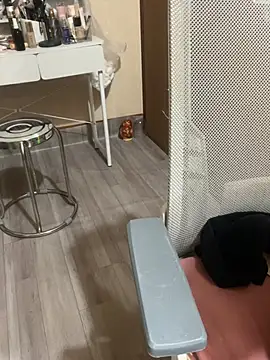 Mina048 webcam