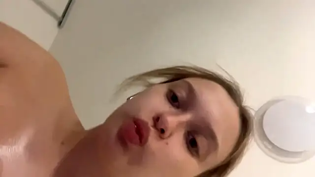 Eva_Shining_Star webcam
