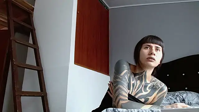 Emilia_1995 webcam
