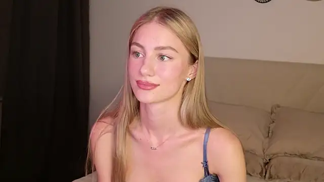 GabriellaOlsen webcam