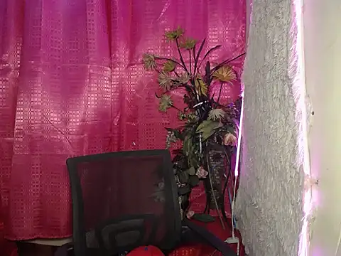 YourCutieBoy_Bigcum14 webcam