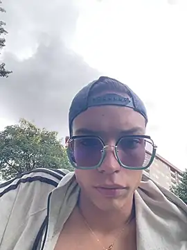 latin guy Andres_boy252 xxx chat