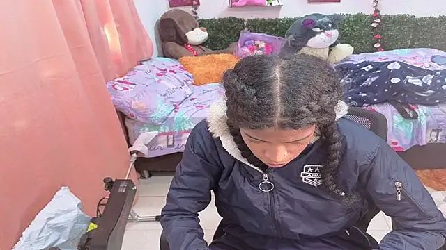 thianahorny webcam