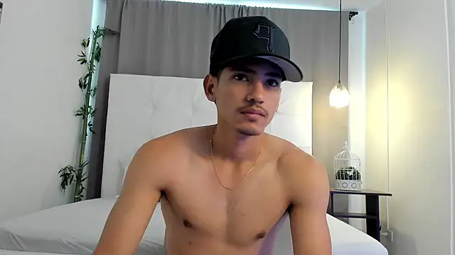 Alejo-and-Thiago webcam