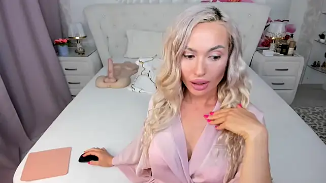 HottieSweetBritney webcam