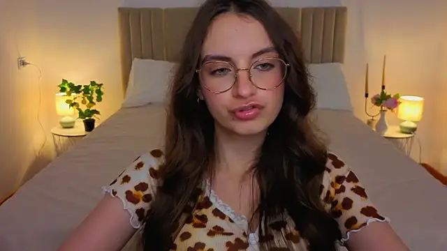 Real_cutie1 webcam
