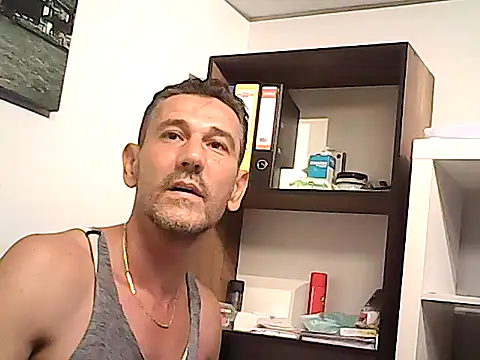 mastercharisma35 webcam