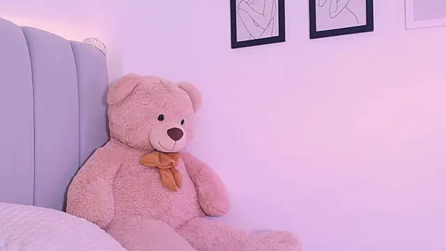 DannaHyde webcam