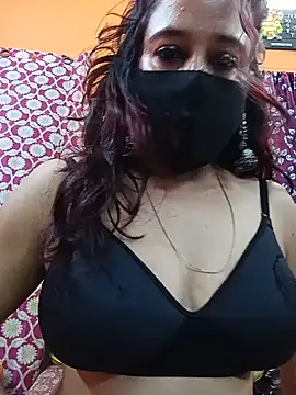 Hotpuja25 webcam