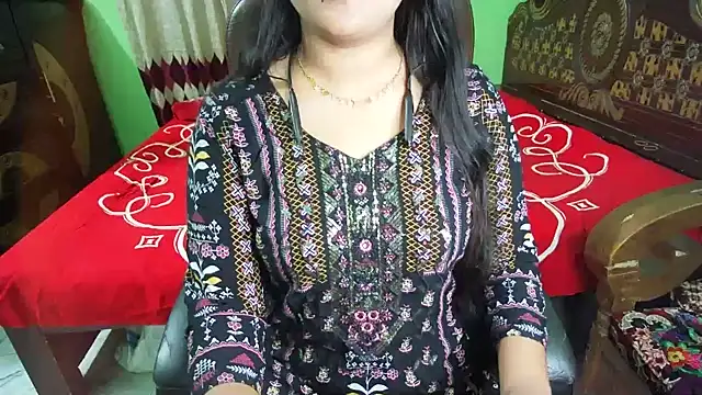 BengaliQueenStar webcam