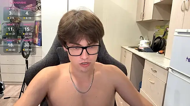JadeNoiiir webcam
