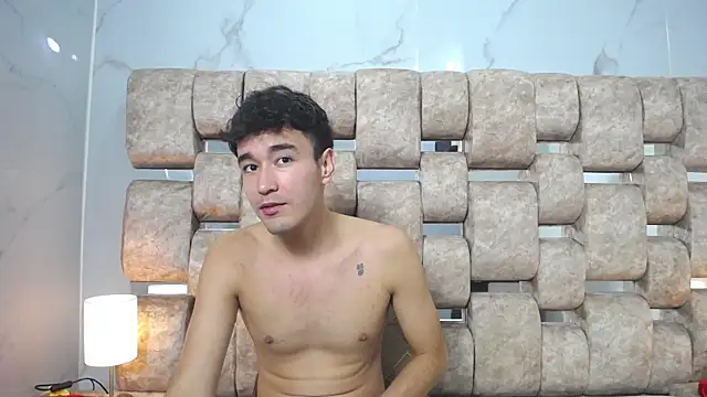 KathyAiden webcam