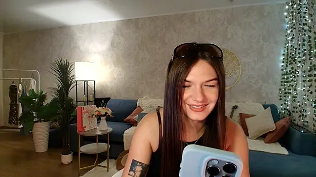 luna_lust_212 webcam