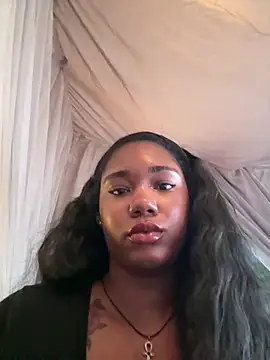 Ebonythroat777 webcam
