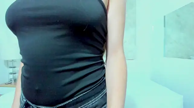 sarah_miller3 webcam