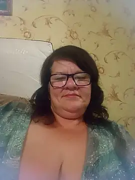 NysiOlsen live cam on StripChat