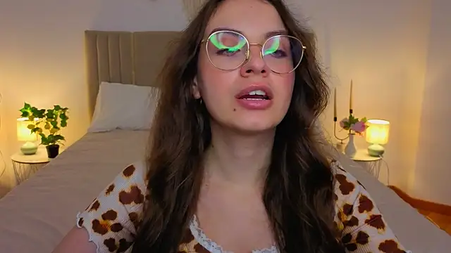 Real_cutie1 webcam