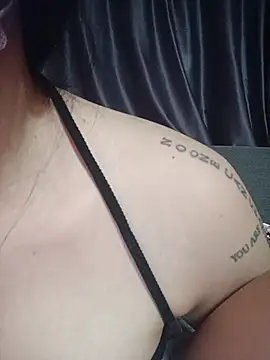 GirlSexyFull webcam