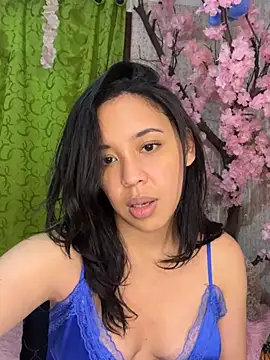 Esmerald_1111 webcam