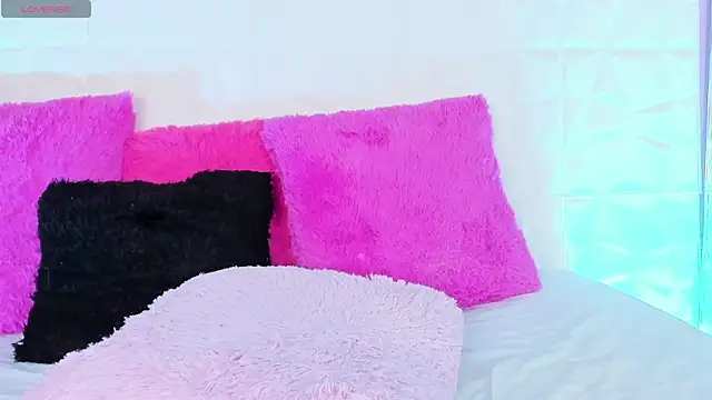 Ema_Jackson webcam