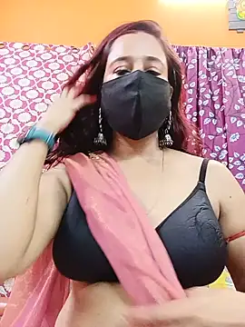 Hotpuja25 webcam