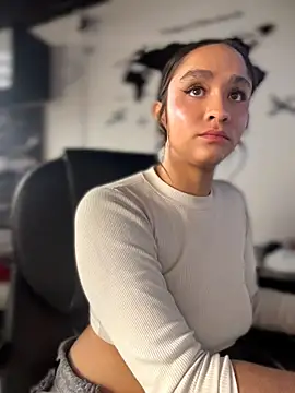 Isabella-Teen webcam
