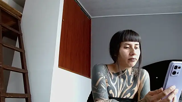 Emilia_1995 webcam