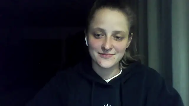 LeaWetGirl webcam