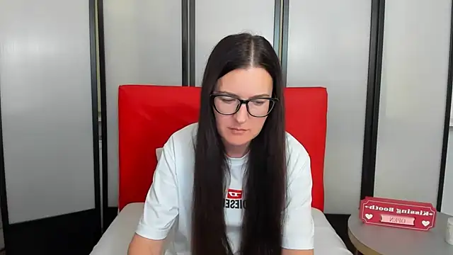NadiaXlove webcam