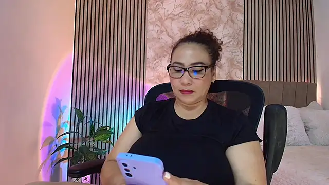 JuliRamirez webcam
