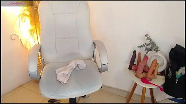 Sofi_BBW webcam