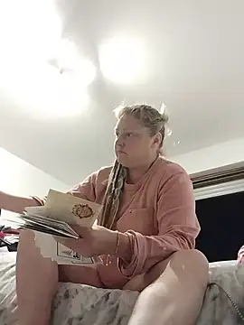 LiluLiluLilu webcam