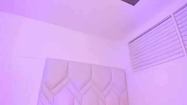 sky_velvet webcam